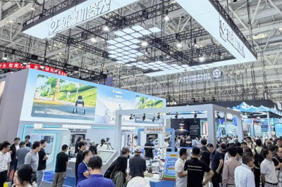 从产线协同到乒乓球对抗：越疆“一脑多体”平具身智能平台亮相WRC